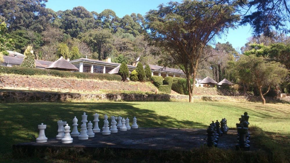 Rhodes Nyanga Hotel Juliasdale Buitenkant foto